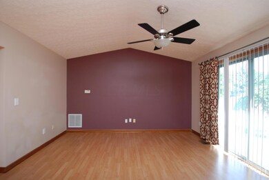 1161 Reed Circle Dr, Columbus, OH 43224 - photo 3