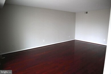 104 Castletown Rd unit 302, Lutherville Timonium, MD 21093 - photo 5