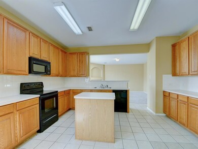 7700 Hidden Path Ln, Denton, TX 76210 - photo 6