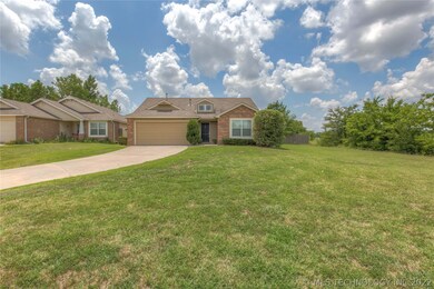 2013 E Concord St, Broken Arrow, OK 74012 - photo 2