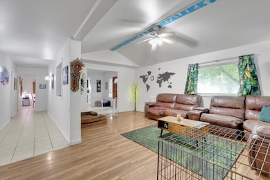 228 W Poplar St, Tekoa, WA 99033 - photo 4