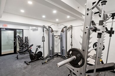 69 Walnut St unit 6, Brookline, MA 02445 - photo 3