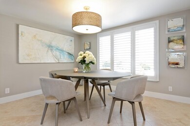08_555SE6thAve_4A_2_DiningRoom_Custom_Re