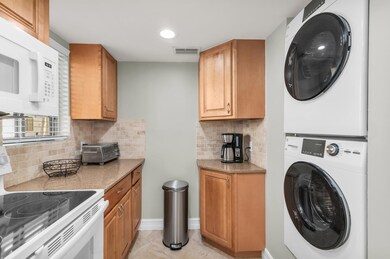 835 W Elkcam Cir Unit 108-large-006-031-