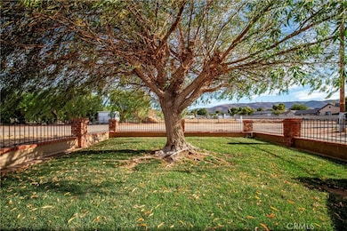 5603 W Avenue m2, Lancaster, CA 93536 - photo 4