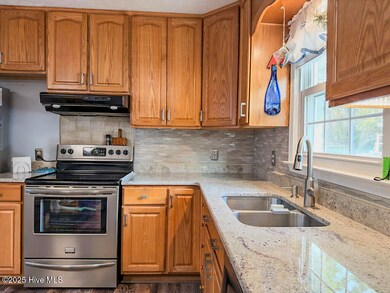 3171 Westminster Rd, Lumberton, NC 28360 - photo 7