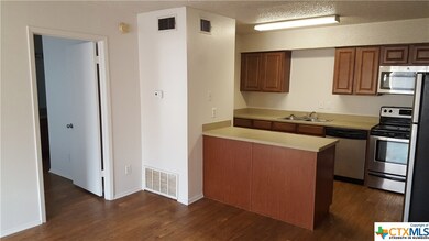 205 Craddock Ave unit G3, San Marcos, TX 78666 - photo 4