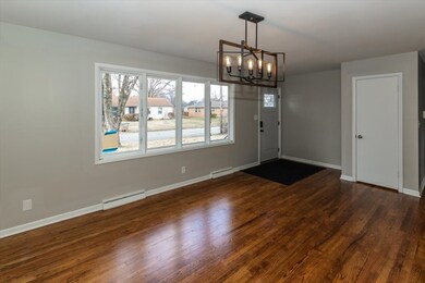 2741 Poplar Dr, Columbus, IN 47203 - photo 6