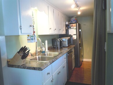 6 Norton St, Nashua, NH 03064 - photo 4