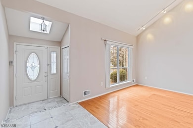 24 Alton Dr, Somerset, NJ 08873 - photo 5