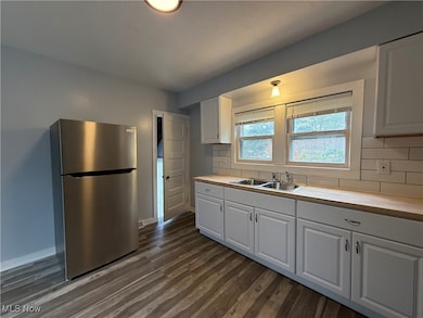 1305 Curtis St, Akron, OH 44301 - photo 4