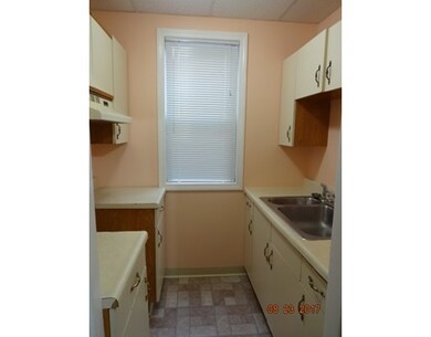 19 E Haverhill St unit 1R, Lawrence, MA 01841 - photo 5