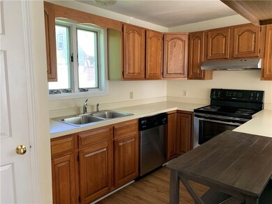 66 Continental Dr unit B, Middletown, RI 02842 - photo 6