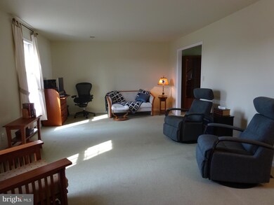 435 Catherine St, Greencastle, PA 17225 - photo 6