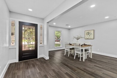 10014 Wickersham Ln, Houston, TX 77042 - photo 2