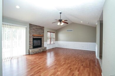 20402 Lynwood Rd, Waynesville, MO 65583 - photo 2