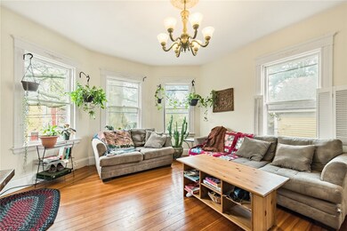 64 Larch St unit 2, Providence, RI 02906 - photo 4