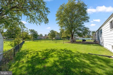 3313 Wild Cherry Rd, Windsor Mill, MD 21244 - photo 4