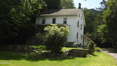 106 Wyckoff Ln, Milford, PA 18337 - photo 2