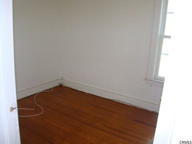 305 Division St, Schenectady, NY 12304 - photo 4