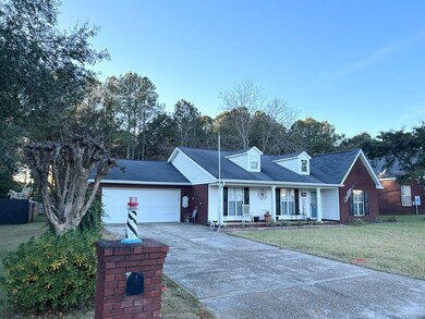 243 Lighthouse Dr, Dothan, AL 36305 - photo 2