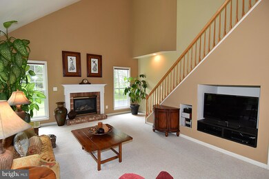 5356 Chandley Farm Cir, Centreville, VA 20120 - photo 5