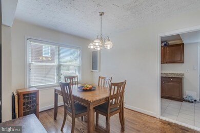 6304 Carrington Ct, Capitol Heights, MD 20743 - photo 7