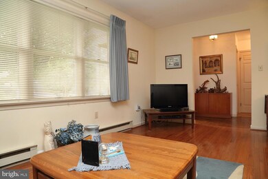 306 Cottonwood Ln, New Holland, PA 17557 - photo 5