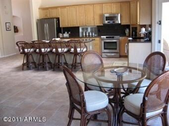 Kitchen Breakfast Nook (Staged Furn)