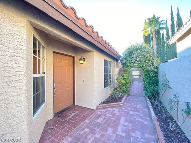 3313 Surfline Dr, Las Vegas, NV 89117 - photo 7