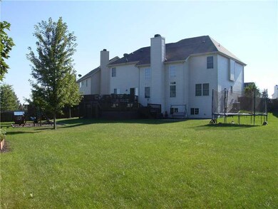 12583 Hurlock Dr, Fishers, IN 46037 - photo 2