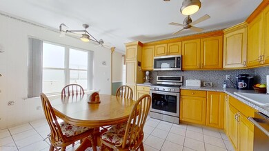 258 Malvine Ave, Staten Island, NY 10309 - photo 6