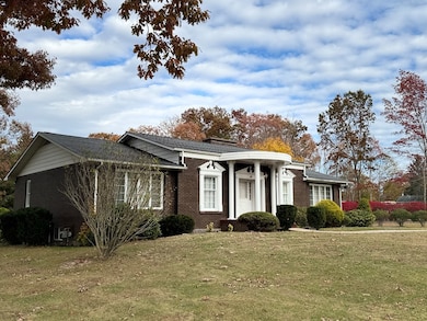 309 Hinton Rd, Shady Spring, WV 25918 - photo 2