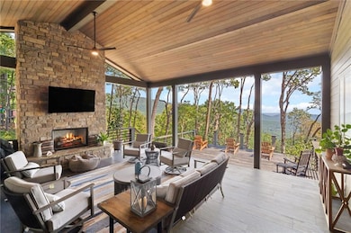 DTBB back porch is similar, but flooring plank tiles my be slightly different