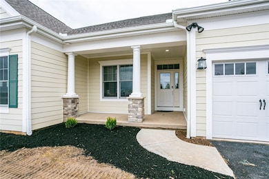 243 Bretlyn Cir, Rochester, NY 14618 - photo 2