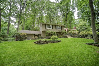 8 Glenn Way, Holmdel, NJ 07733 - photo 2
