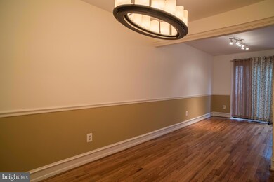 2111 Chapel Valley Ln, Lutherville Timonium, MD 21093 - photo 7