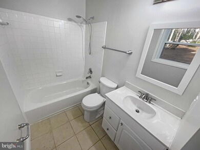 7240 Ridgeway Dr, Manassas, VA 20112 - photo 7