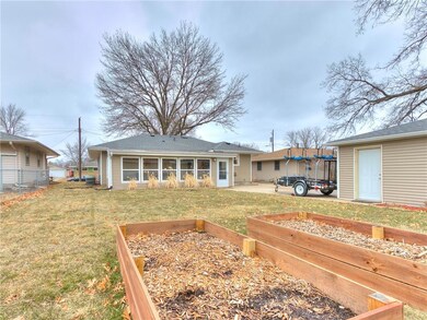 3512 Brinkwood Rd, Des Moines, IA 50310 - photo 6