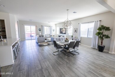 934 E Paseo Way-03