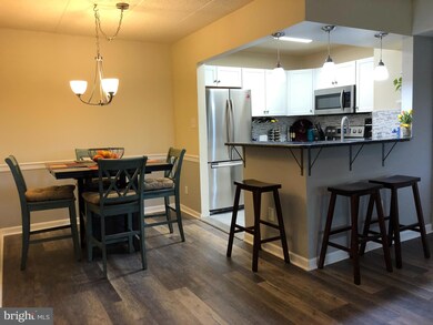 166 Riversedge Dr unit CONDO 166, Norristown, PA 19403 - photo 7