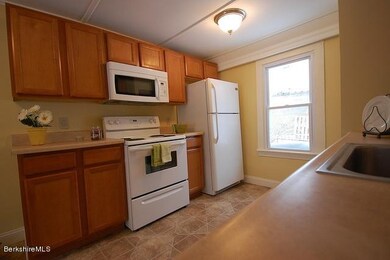 82 Turner Ave, Pittsfield, MA 01201 - photo 3