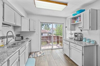 1313 Appletree Ln, Aurora, IL 60506 - photo 7