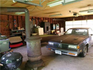 Parking Lot/Garage