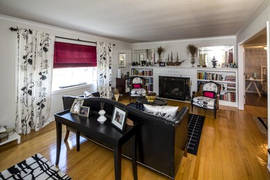 06_Living Room