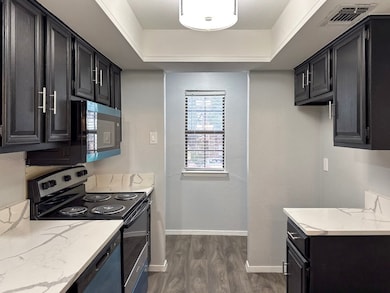 3635 Garden Brook Dr unit 5200, Farmers Branch, TX 75234 - photo 7