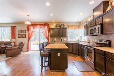 1212 Daffodil Ave NE, Orting, WA 98360 - photo 3