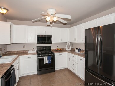 4241 S 205th East Ave, Broken Arrow, OK 74014 - photo 7