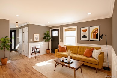 179 Hillsboro Ave, Elmont, NY 11003 - photo 6