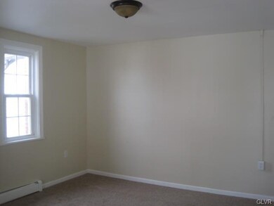 35 4th St, Slatington, PA 18080 - photo 6